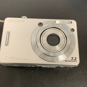 Sony Cybershot DSC-W55 Silver 7.2MP Digital Camera +Battery *B3 memory card